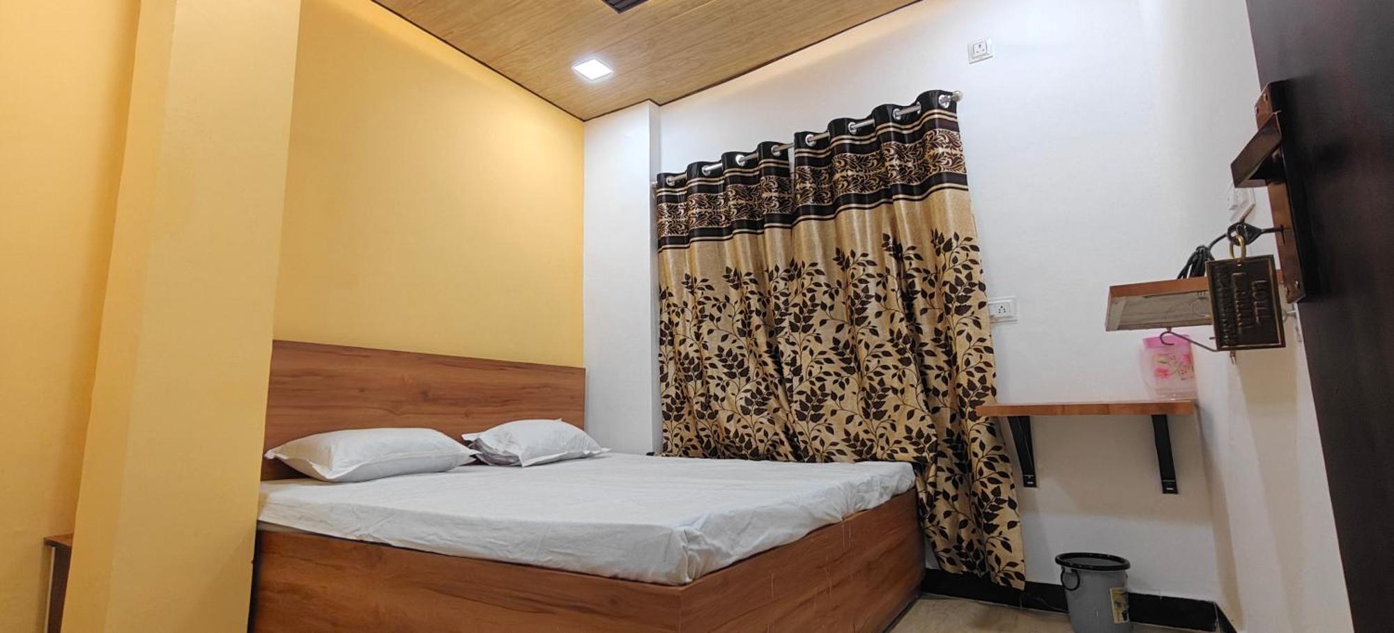 Hotel Mashaal- A Light Lit By Vidhata Jhansi Luaran gambar